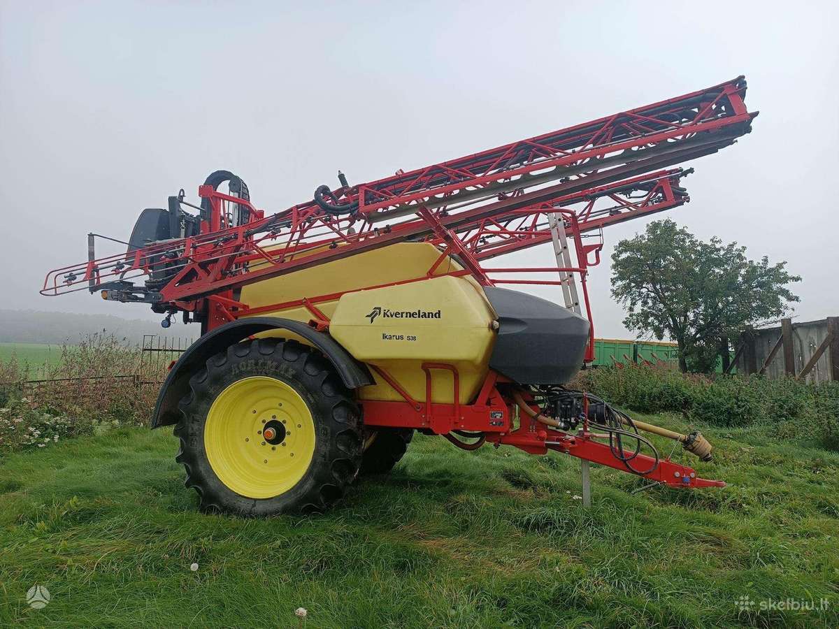 Kverneland Ikarus S38, sprayers
