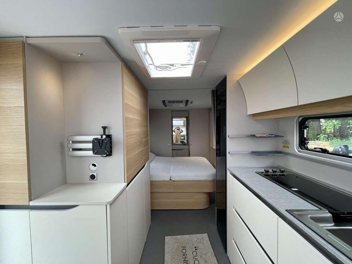 Adria Adora 613 UT, кемперы
