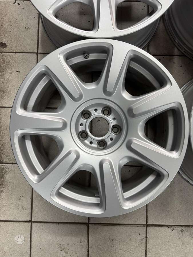 Rolls-Royce, lengvojo lydinio, R20