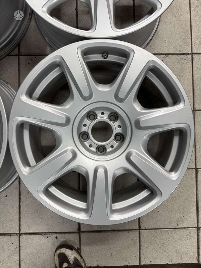 Rolls-Royce, lengvojo lydinio, R20