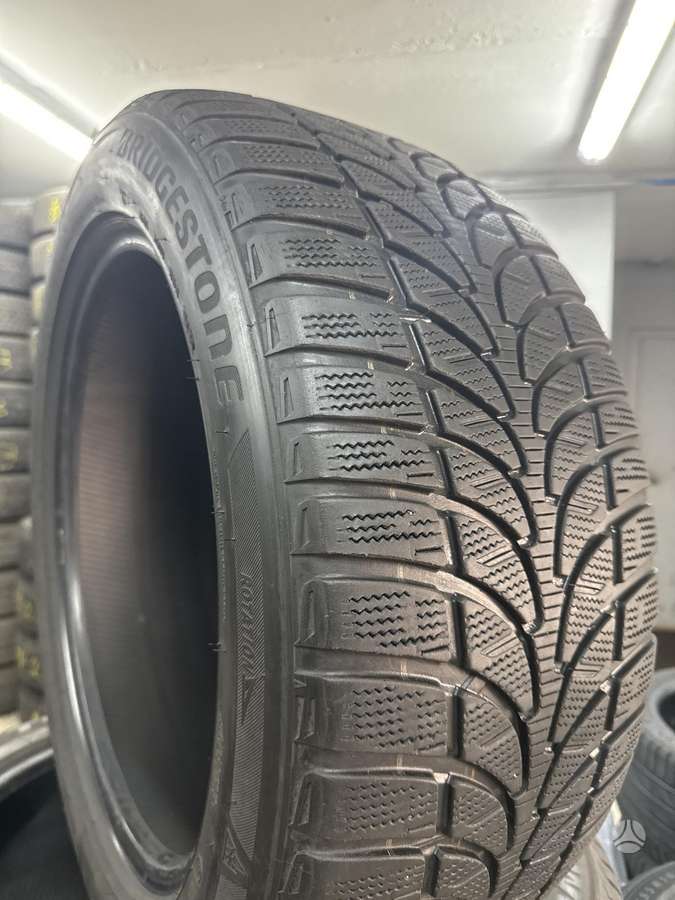 Bridgestone Blizzak LM80 evo, winter 255/50 R20