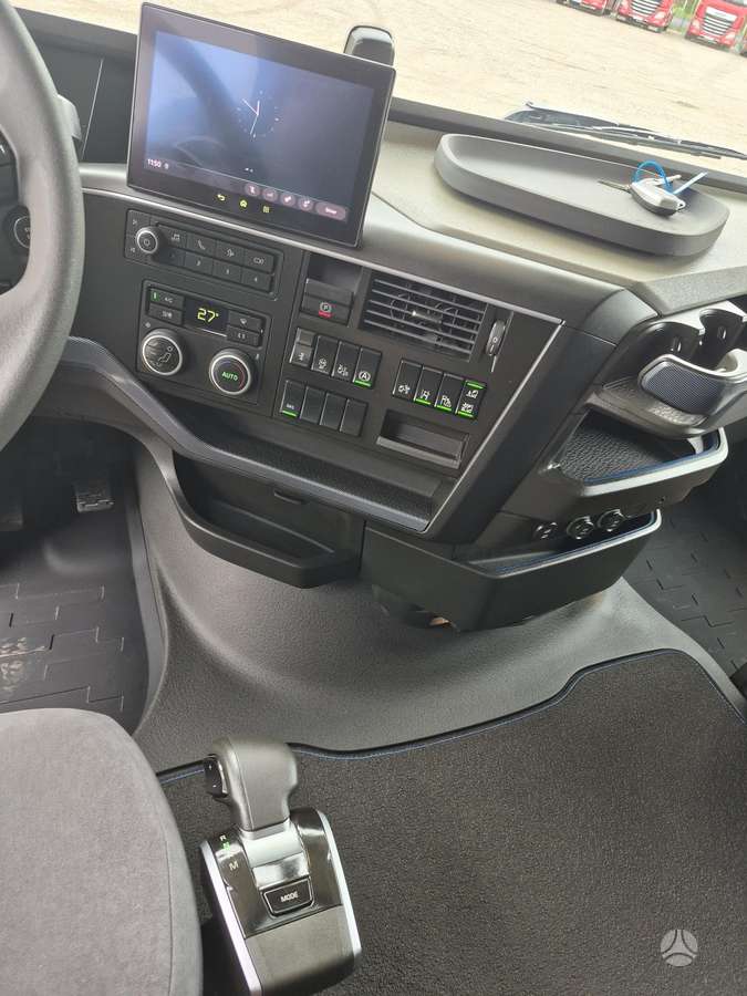 Volvo FH 460 XL, double sleeper