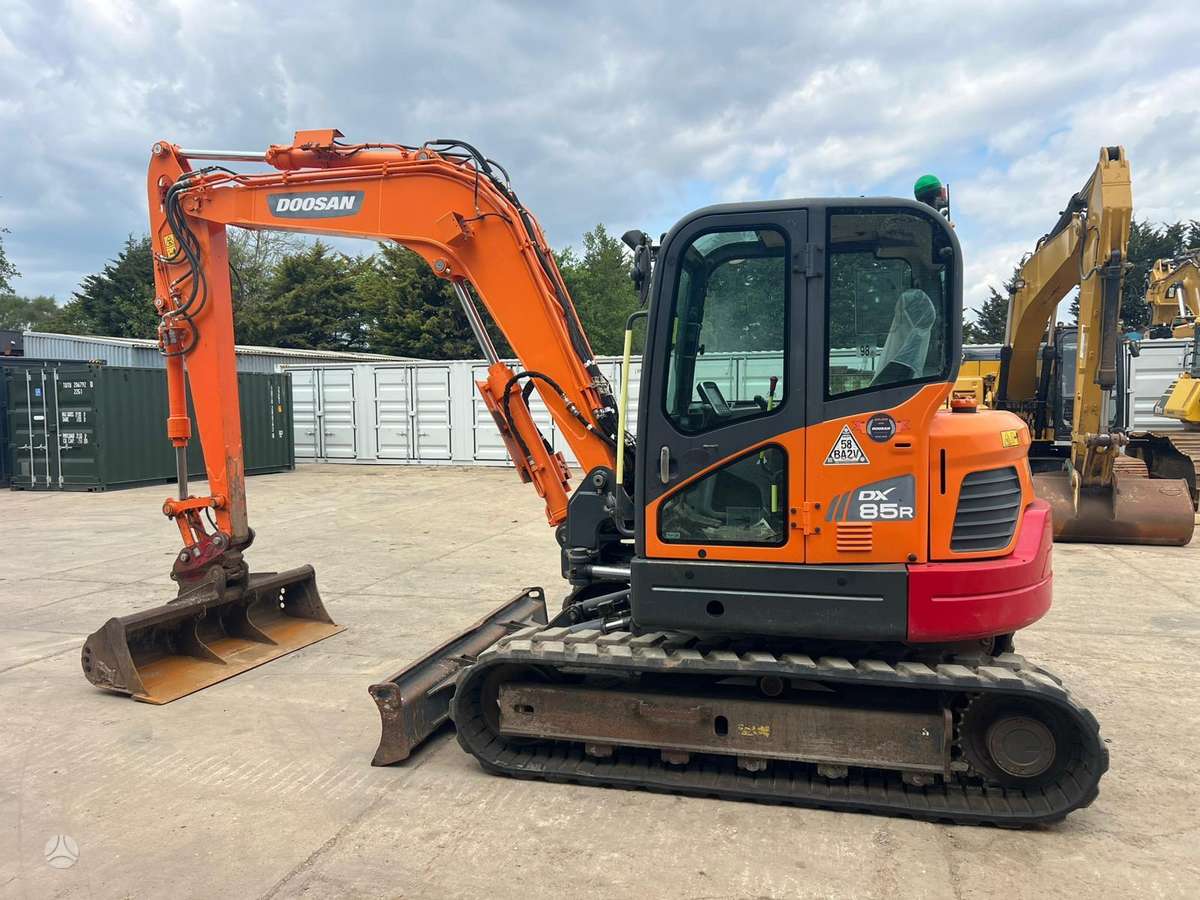 Doosan DX85R, ekskavatoriai
