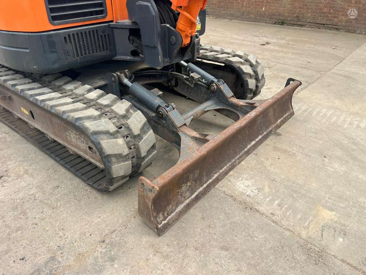 Doosan DX85R, ekskavatoriai
