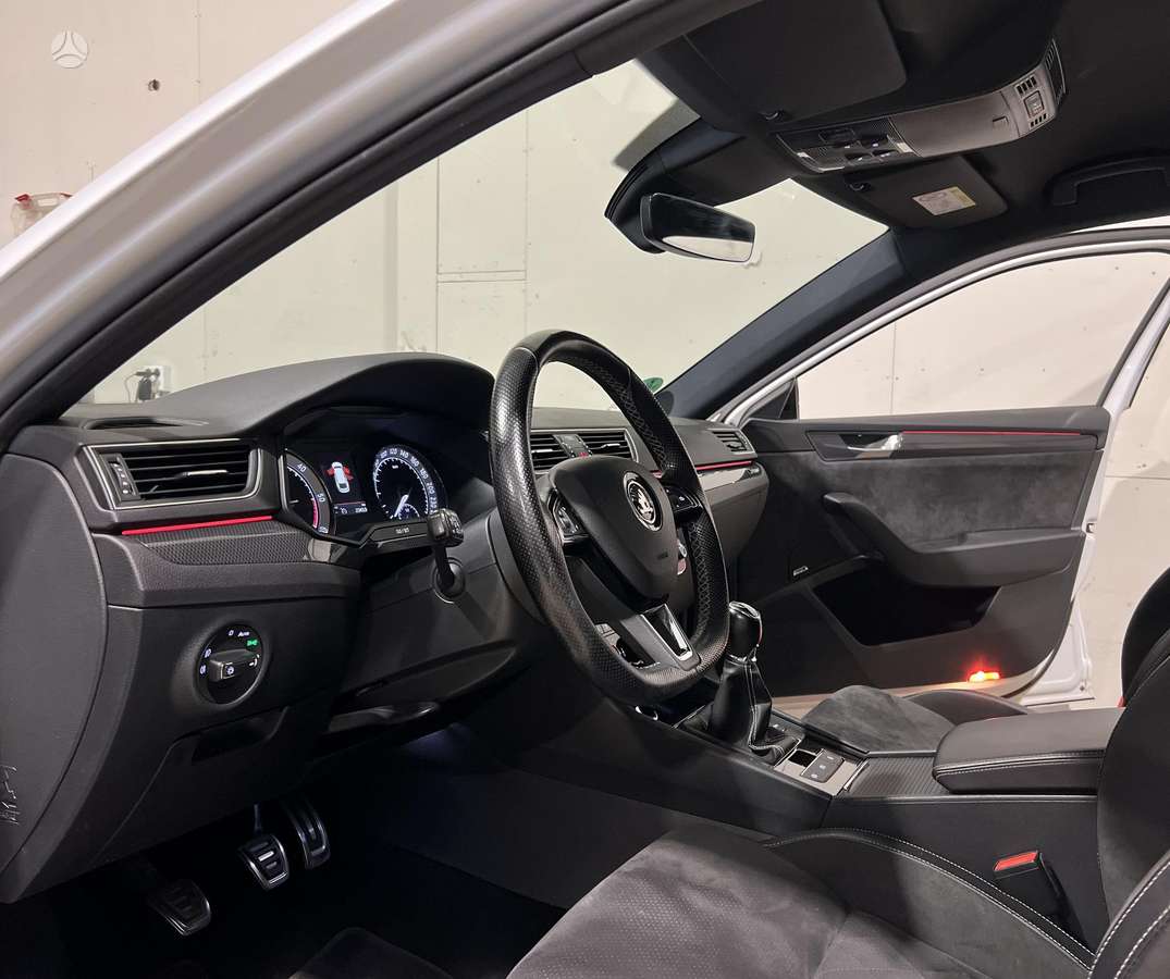 Skoda Superb, 2.0 l., Универсал