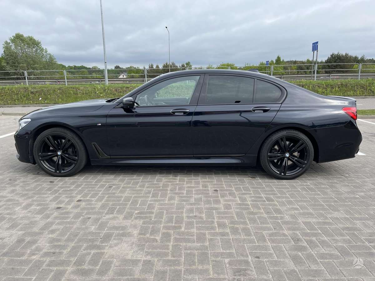 BMW 740, 3.0 l., Седан