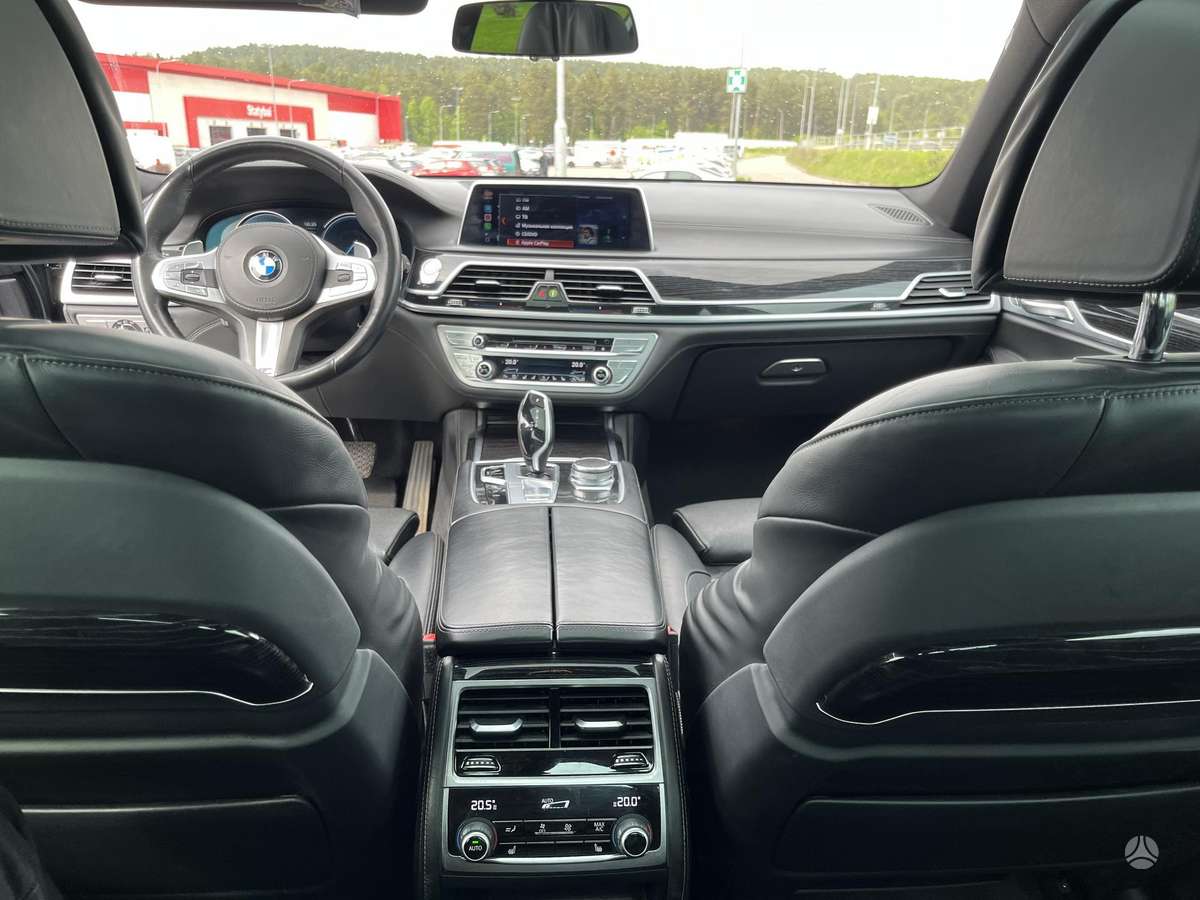 BMW 740, 3.0 l., Седан