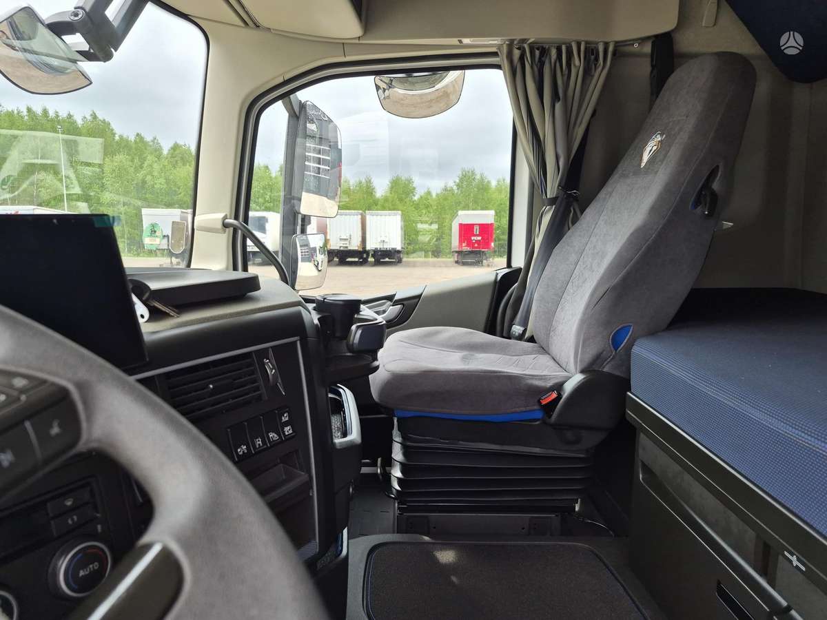 Volvo FH 460 XL, double sleeper