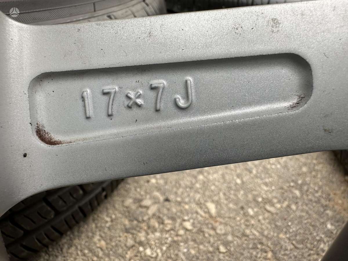 Toyota Prius +, легкосплавные , R17