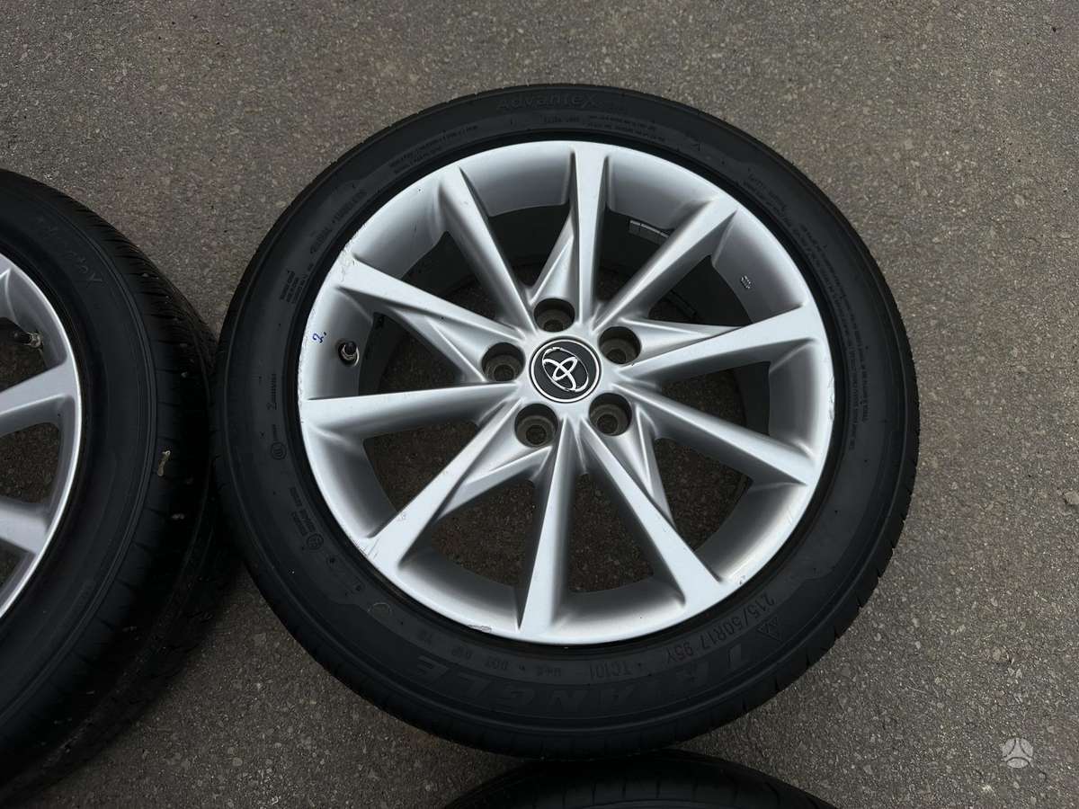 Toyota Prius +, легкосплавные , R17