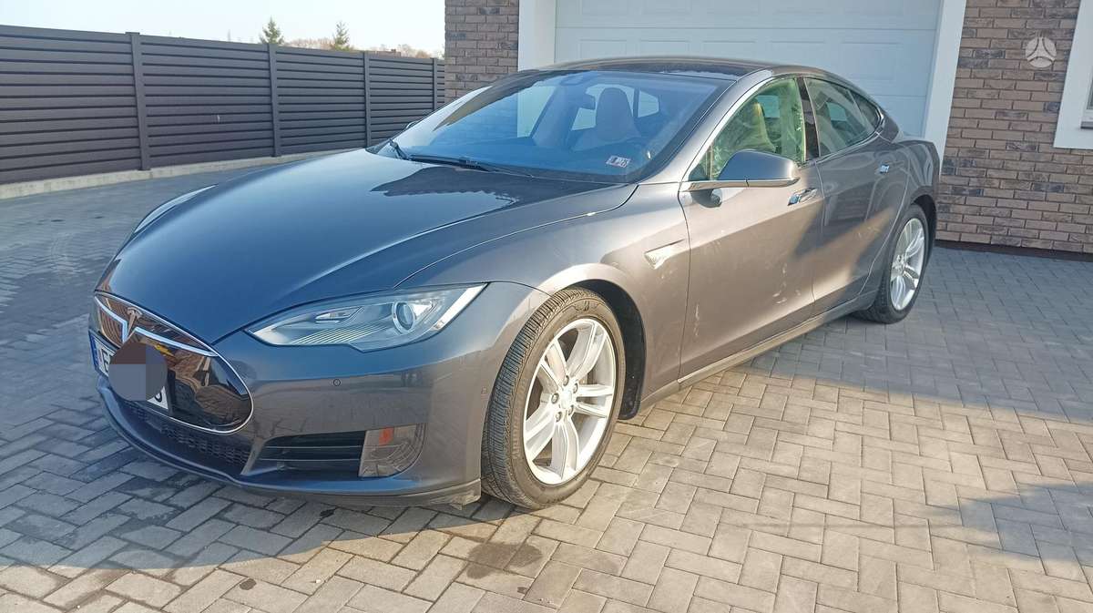 Tesla Model S, 70 кВт·ч, Седан
