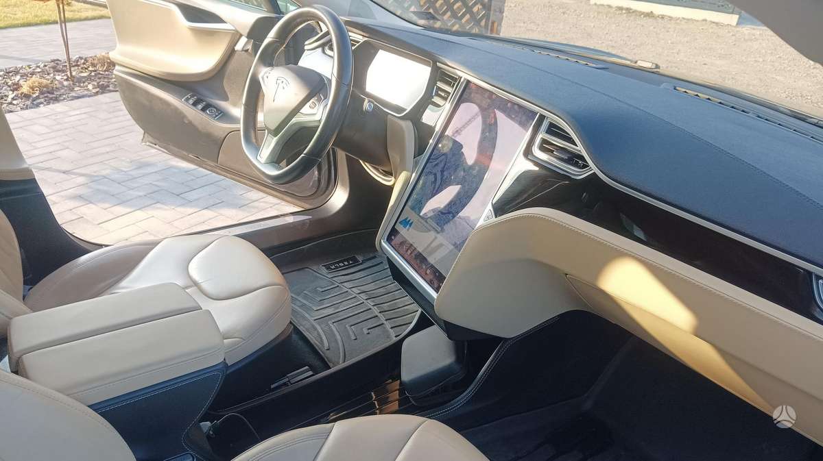 Tesla Model S, 70 kWh, sedanas