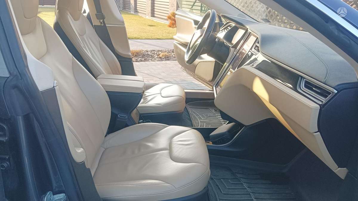 Tesla Model S, 70 kWh, sedanas