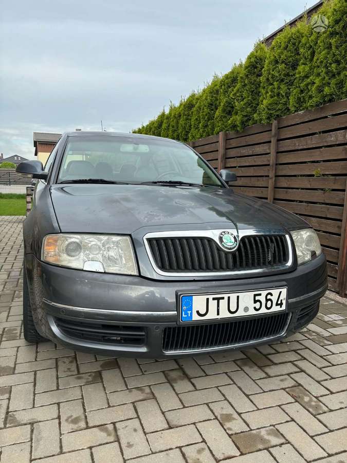Skoda Superb, 2.5 l., Седан