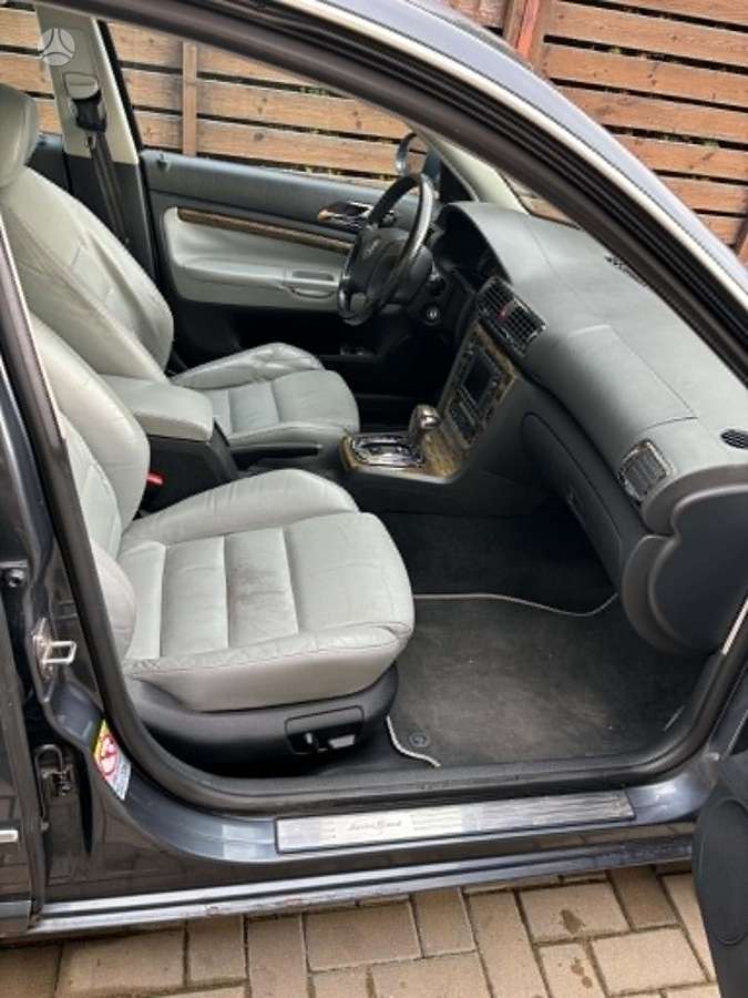 Skoda Superb, 2.5 l., Седан