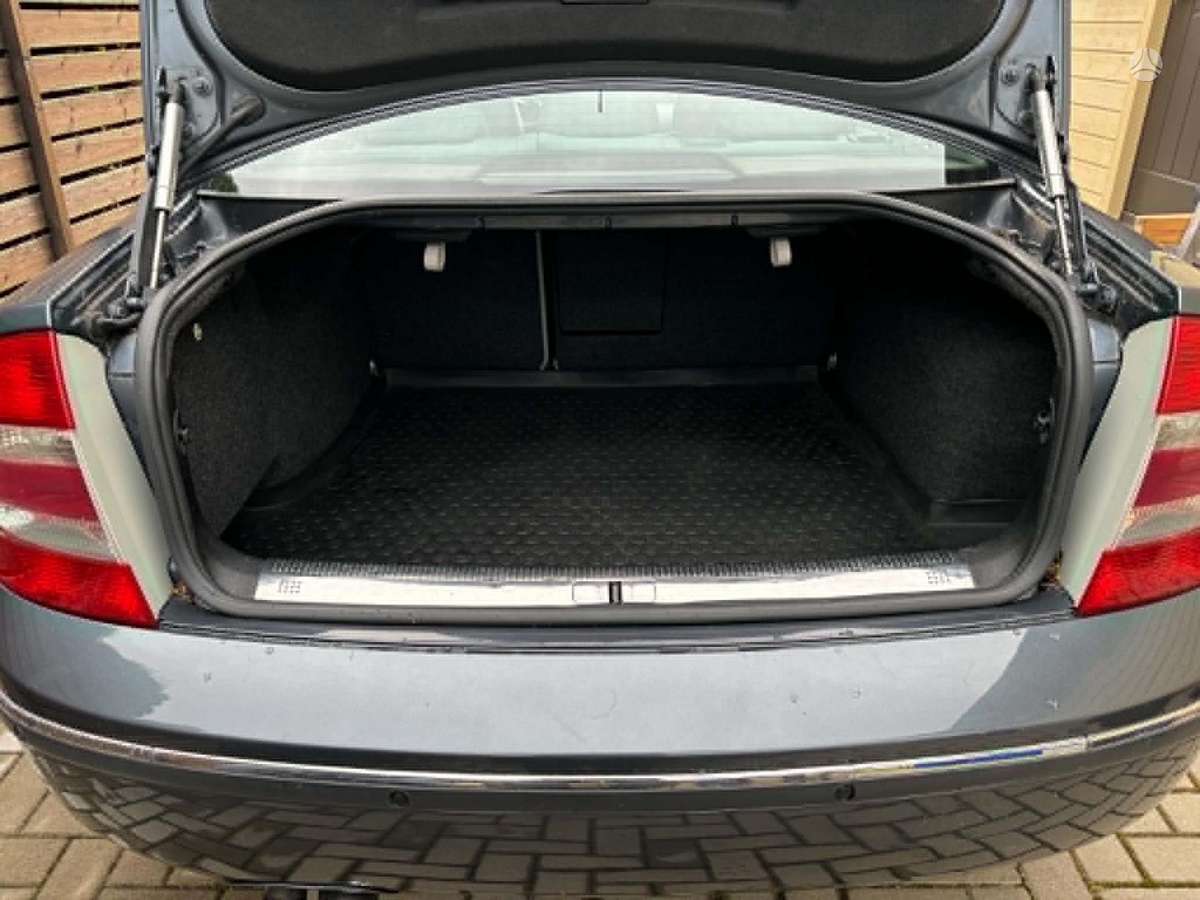 Skoda Superb, 2.5 l., Седан