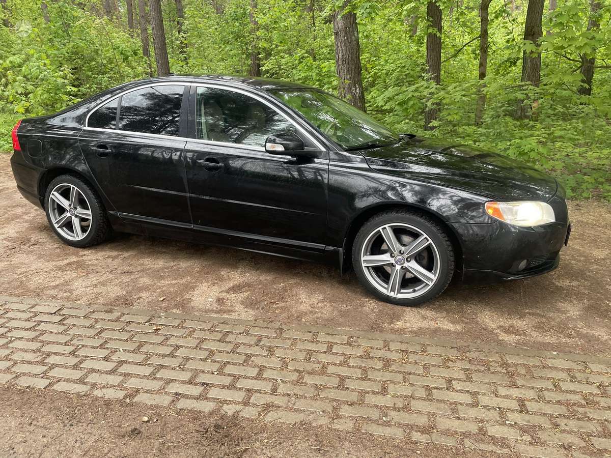 Volvo S80, 2.4 l., Седан