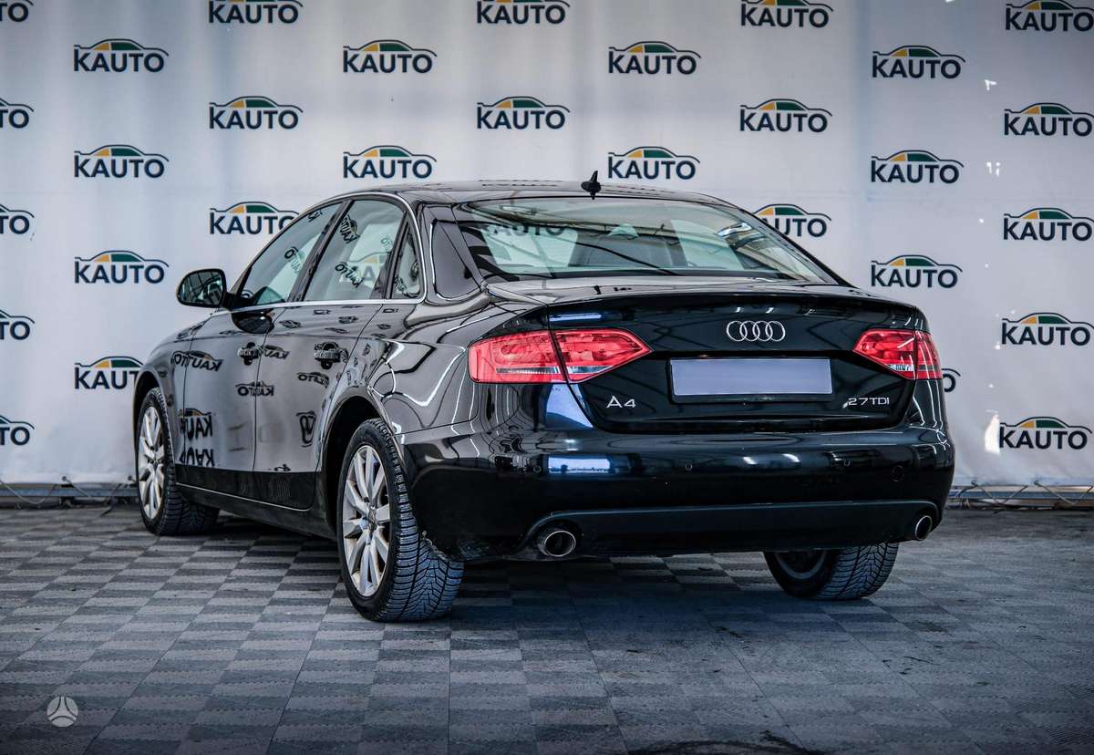 Audi A4, 2.7 l., Седан