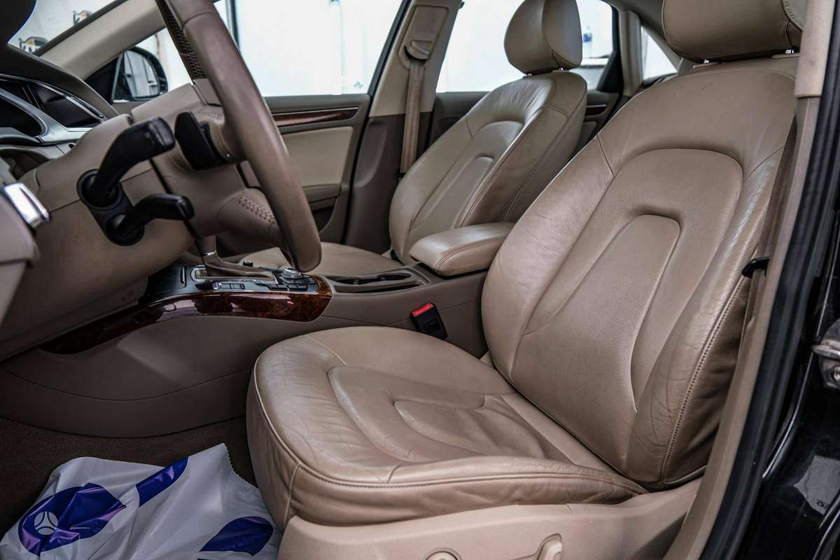 Audi A4, 2.7 l., Седан