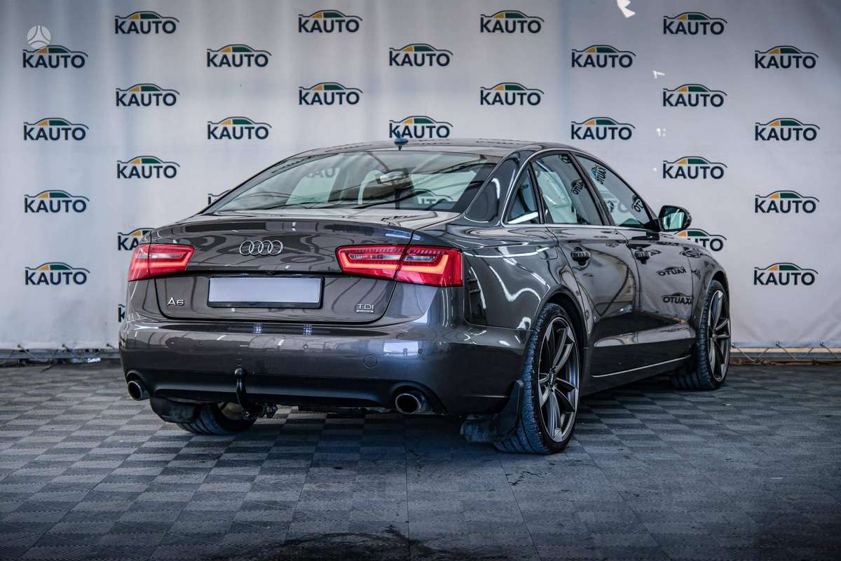 Audi A6, 3.0 l., Седан