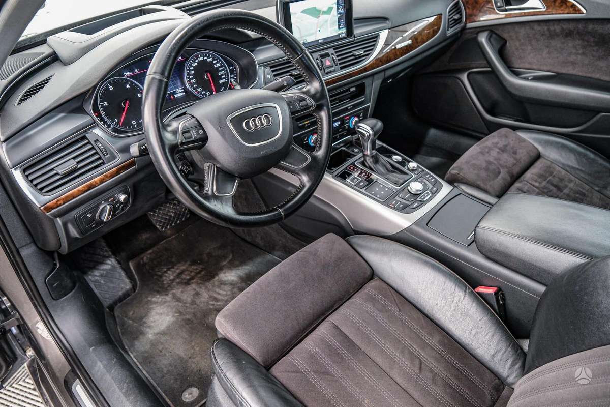 Audi A6, 3.0 l., Седан