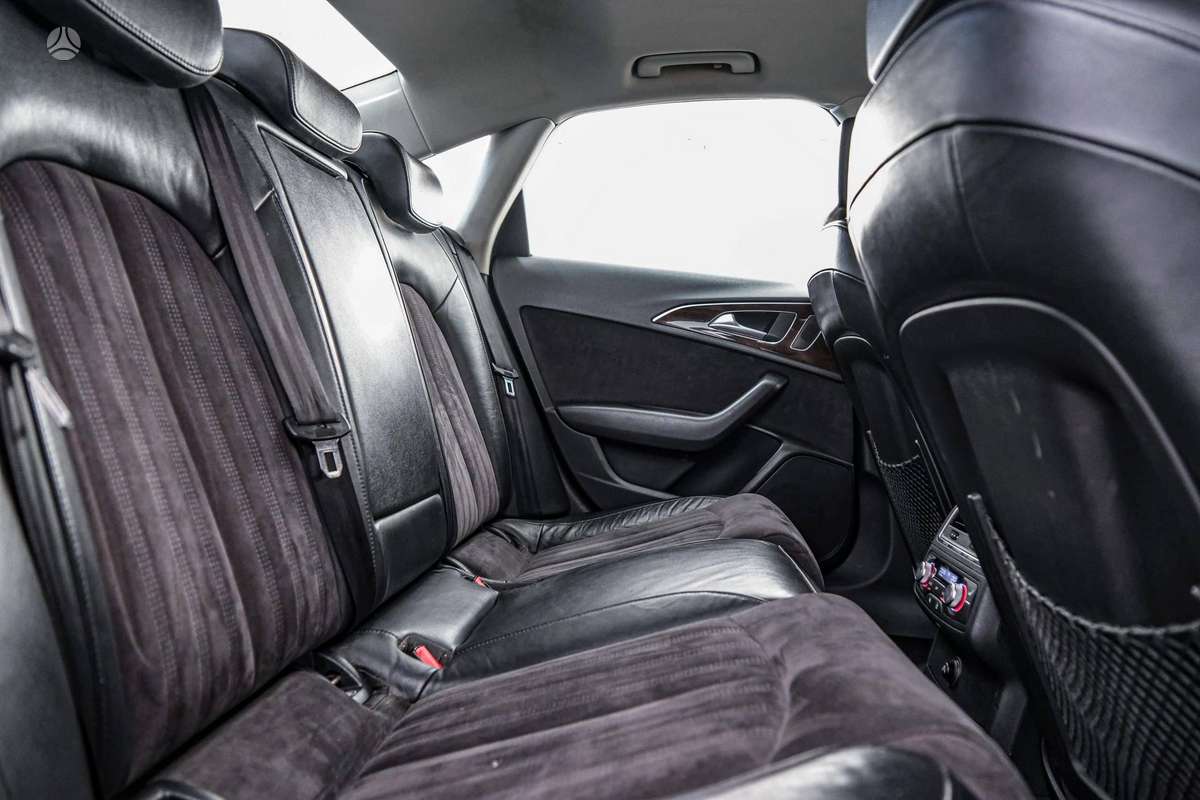 Audi A6, 3.0 l., Седан