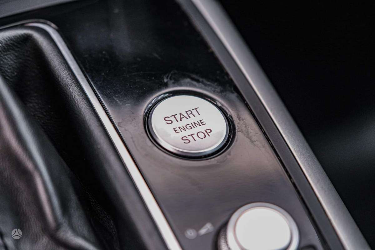 Audi A6, 3.0 l., Седан