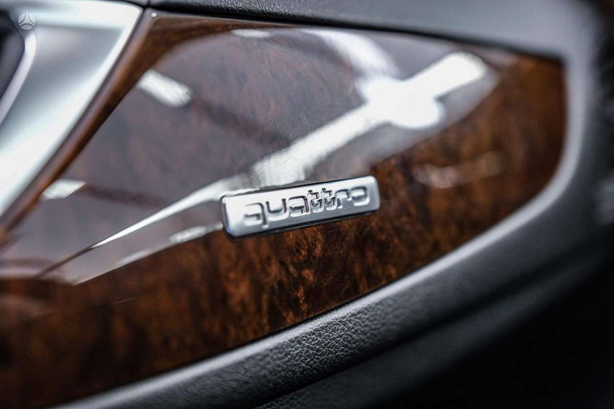 Audi A6, 3.0 l., Седан