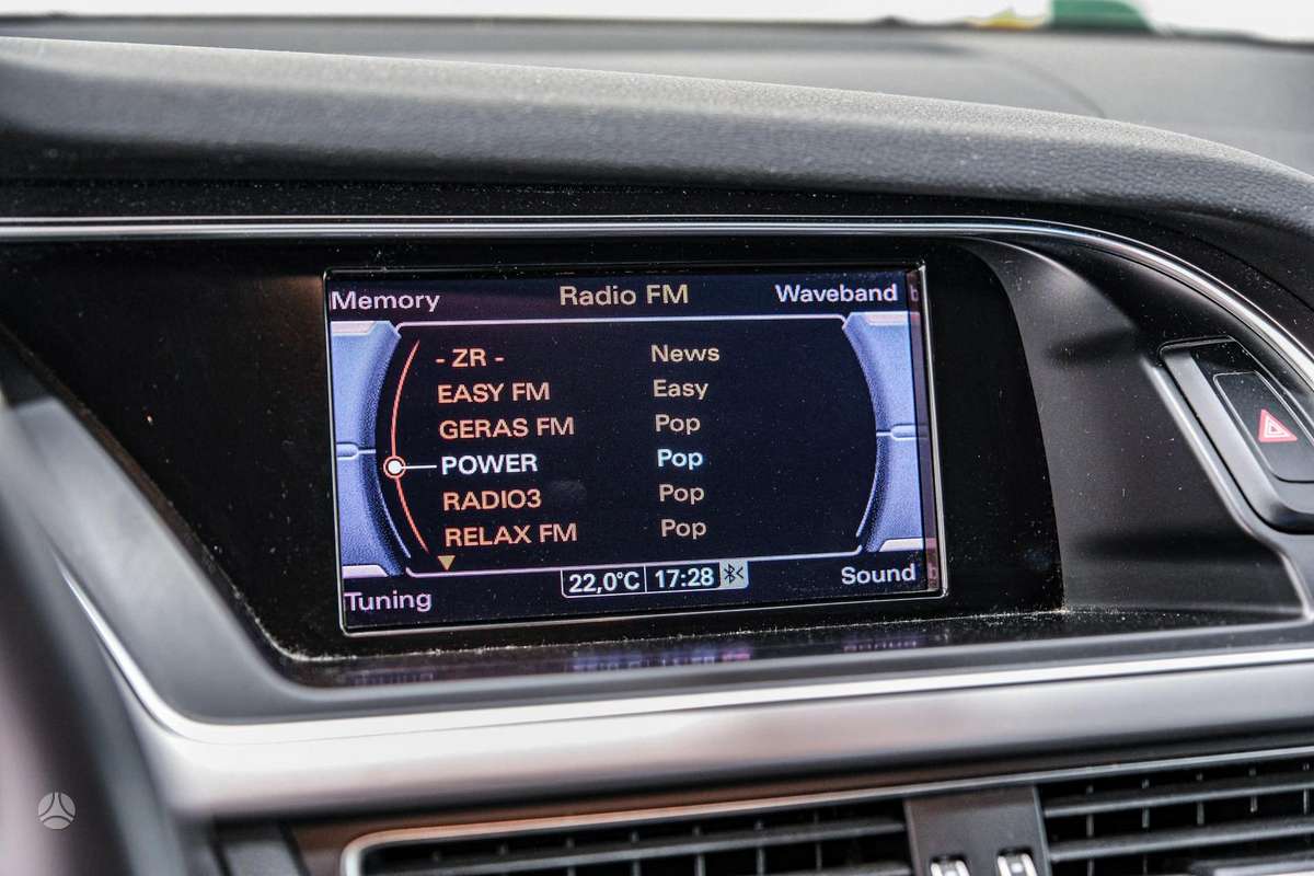 Audi A4, 2.0 l., Универсал