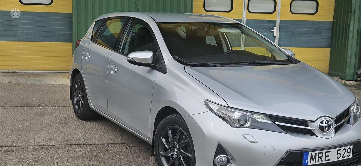 Toyota Auris - 4