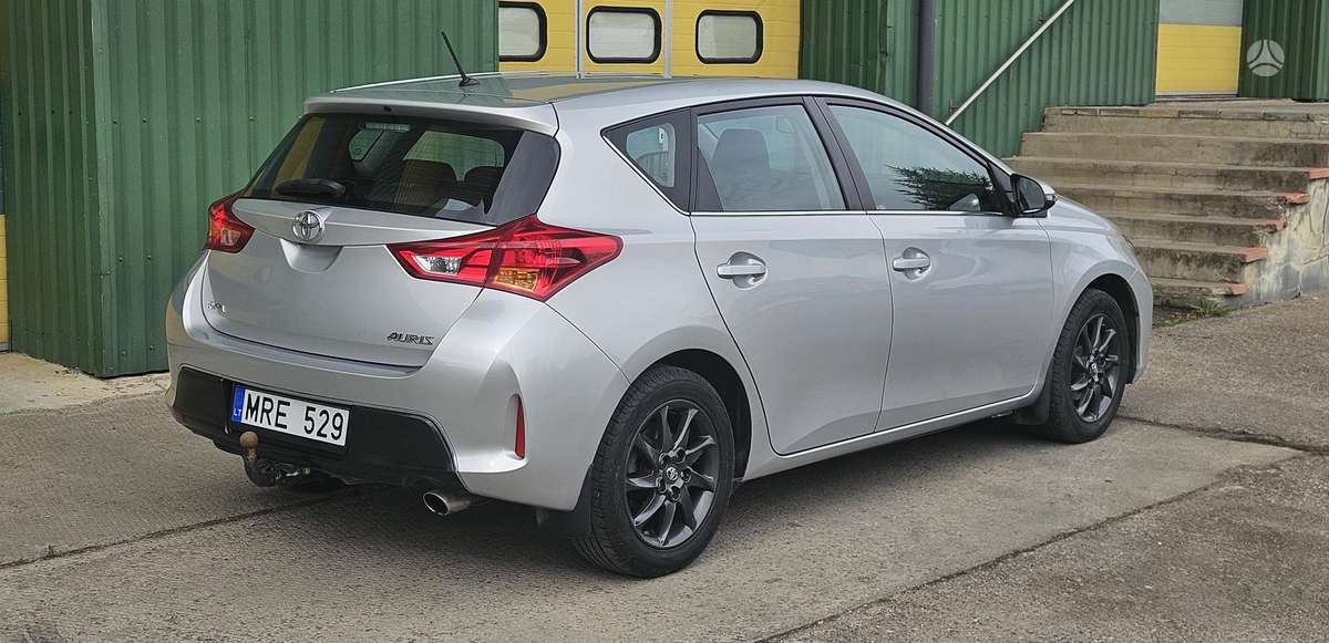 Toyota Auris - 11