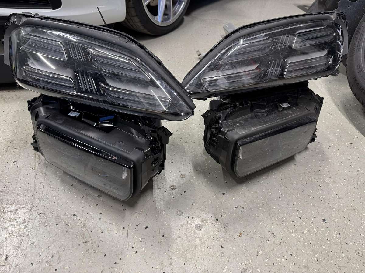 Porsche Macan lights