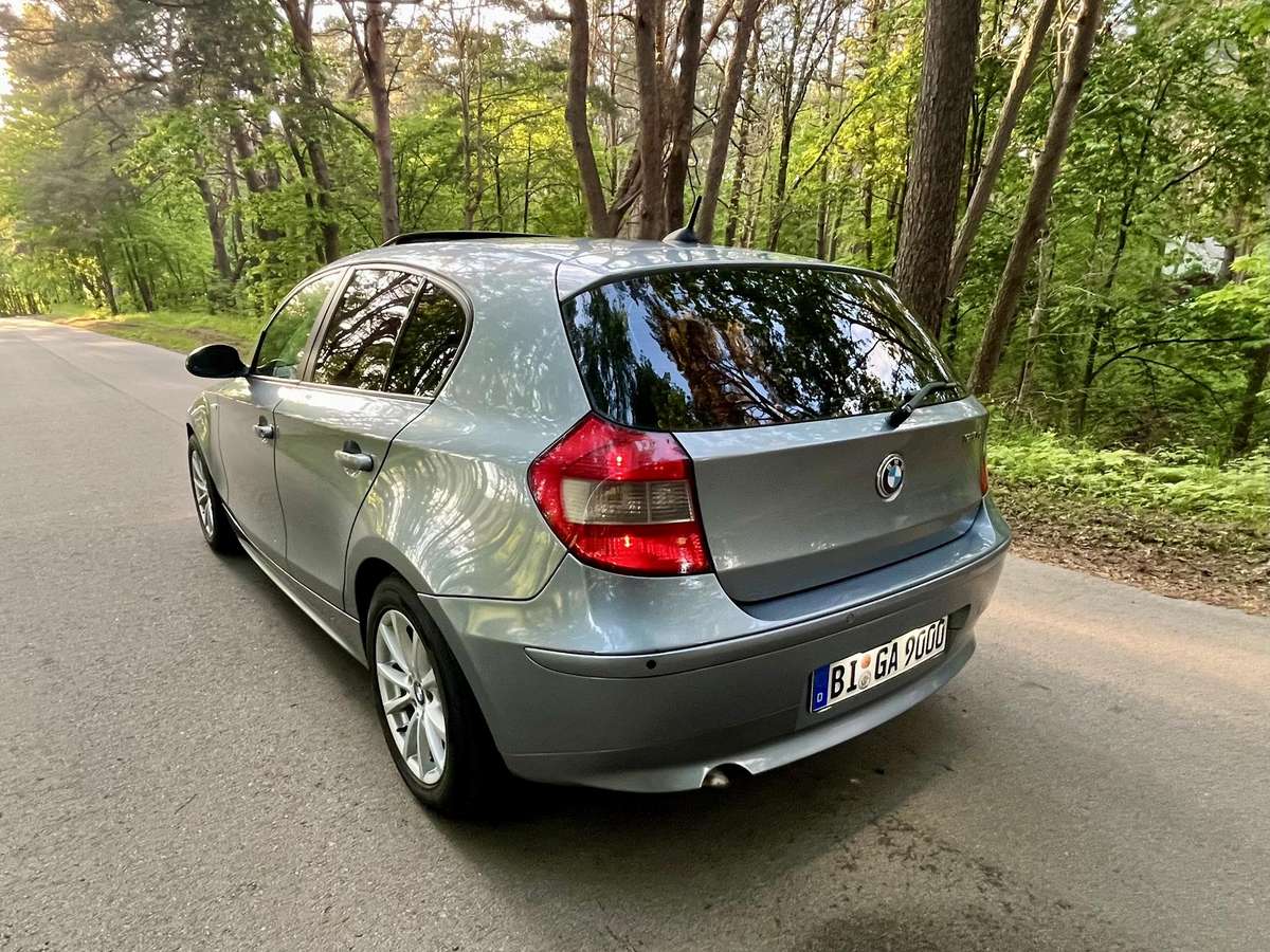 BMW 120, 2.0 l., hatchback