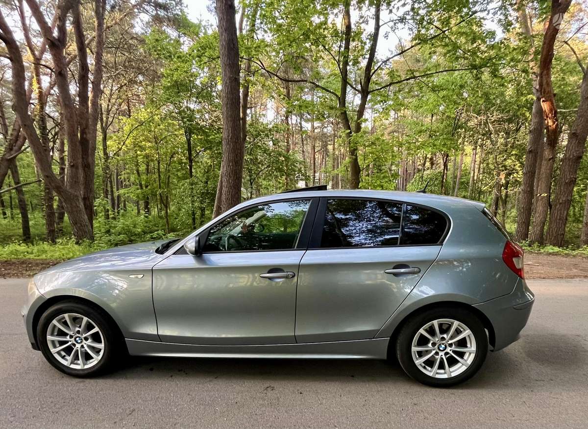 BMW 120, 2.0 l., hatchback
