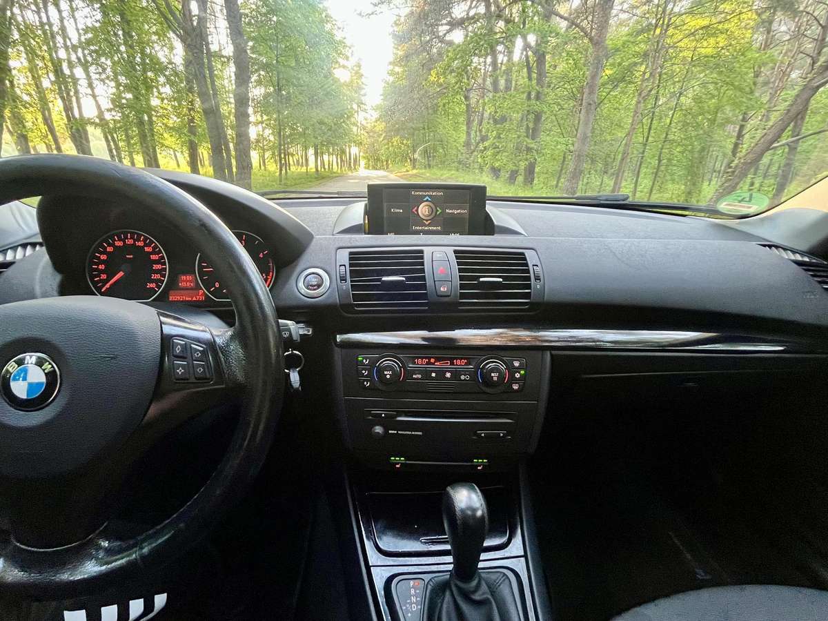 BMW 120, 2.0 l., Хэтчбек