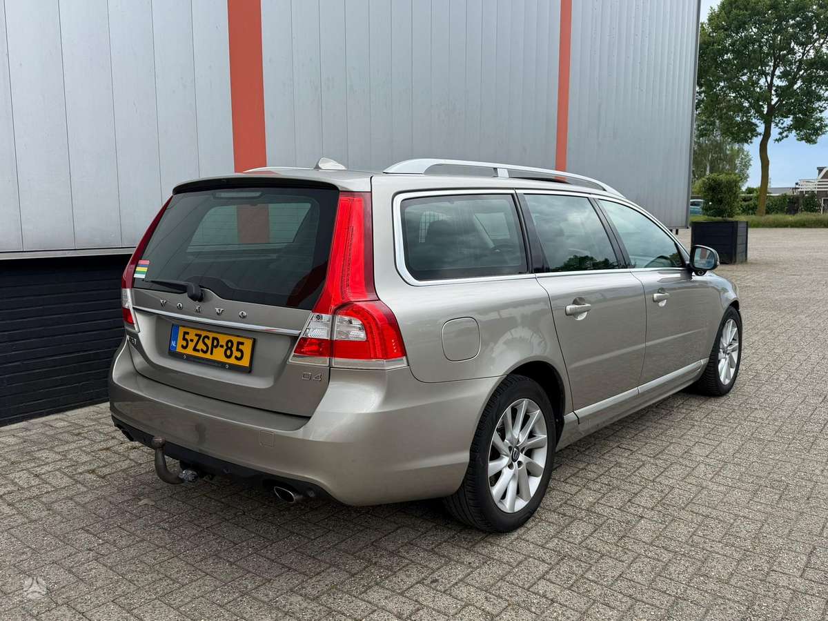 Volvo V70, 2.0 l., Универсал