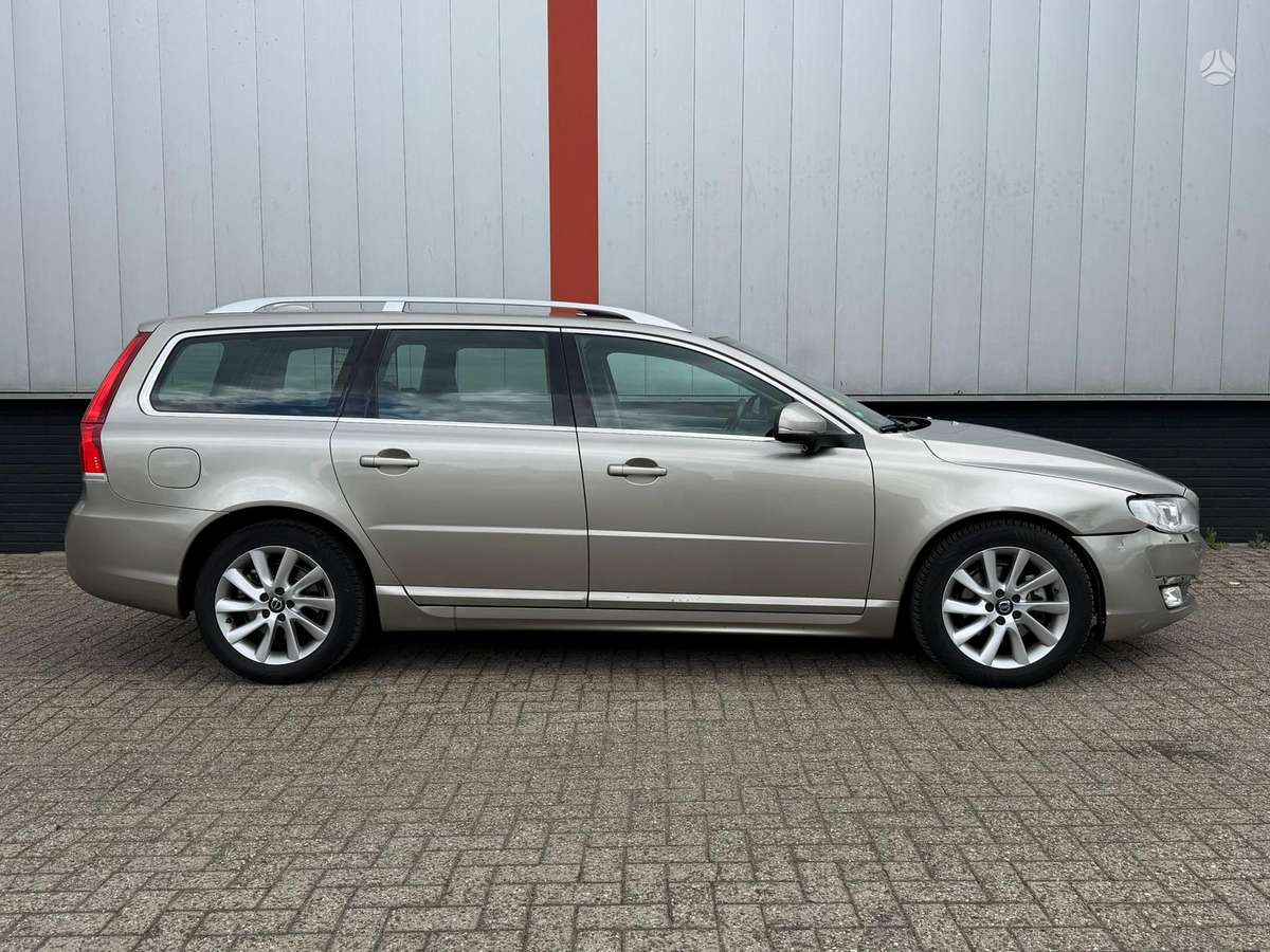 Volvo V70, 2.0 l., Универсал