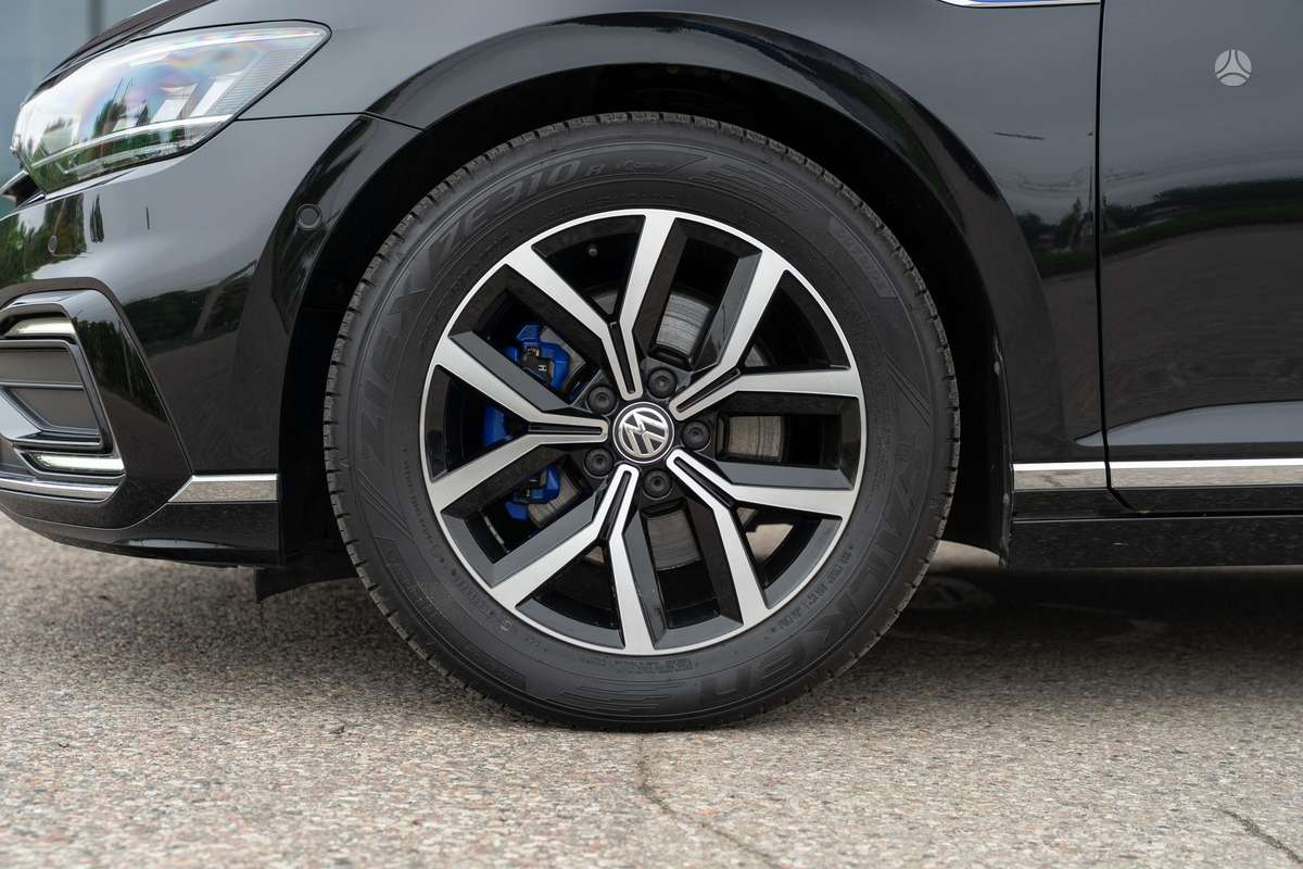 Volkswagen Passat - 7