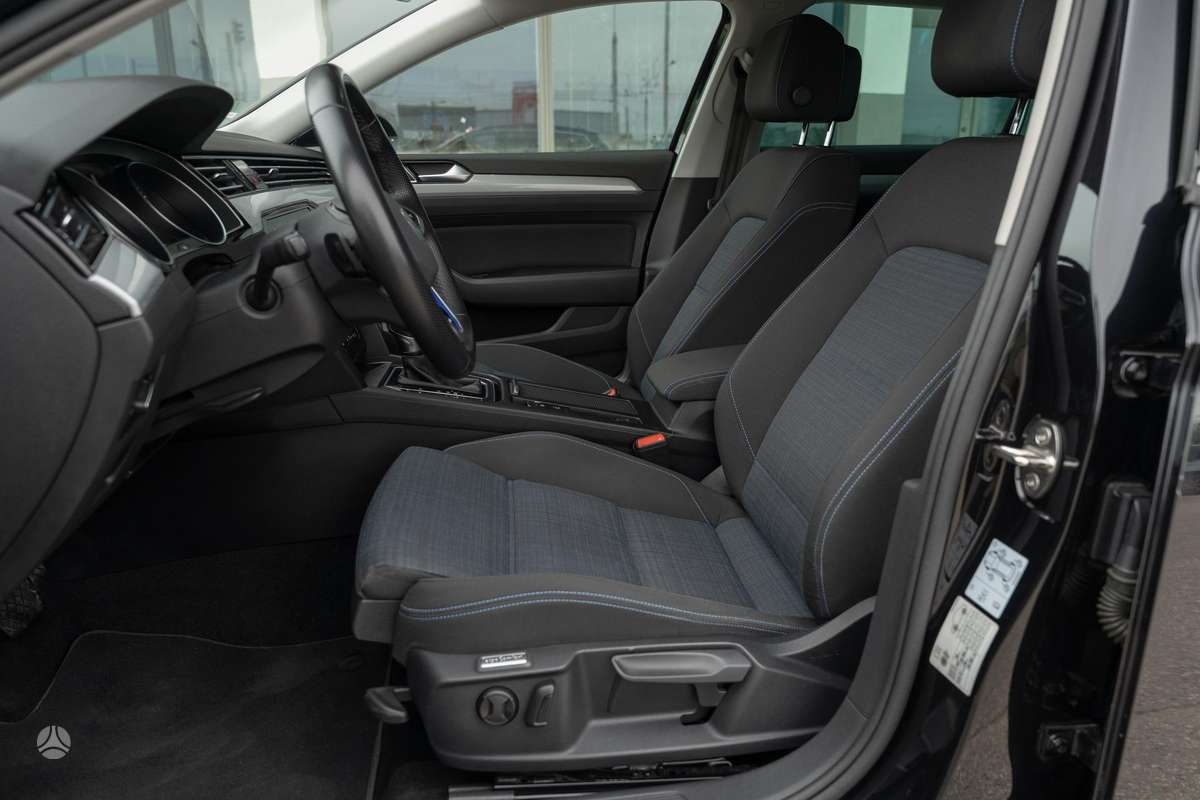 Volkswagen Passat - 9