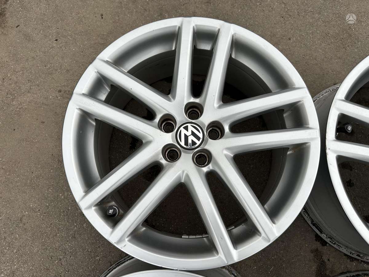 Volkswagen 5x100, light alloy, R17