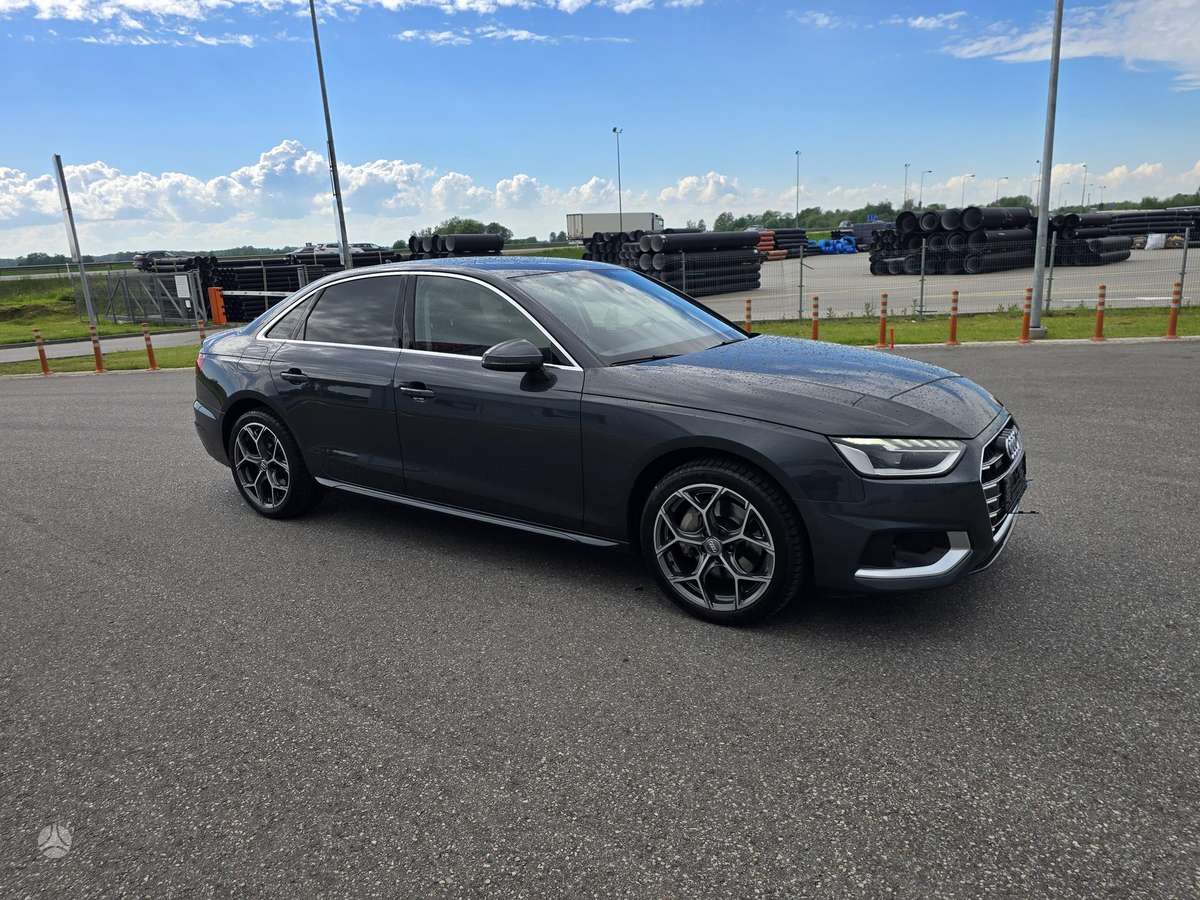 Audi A4, 2.0 l., Седан