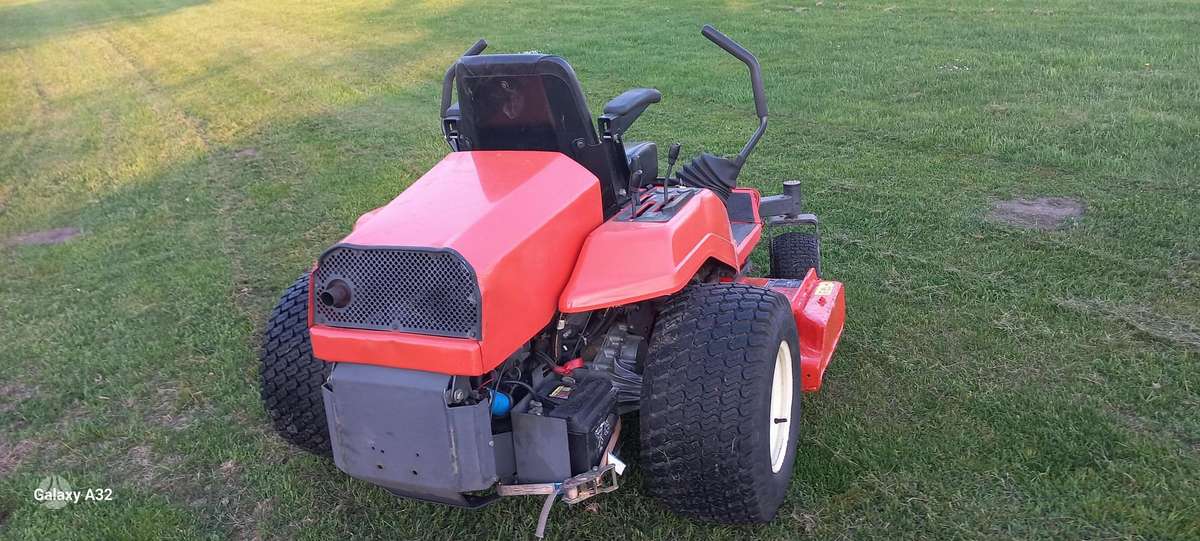 Kubota Zd21, садовые тракторы