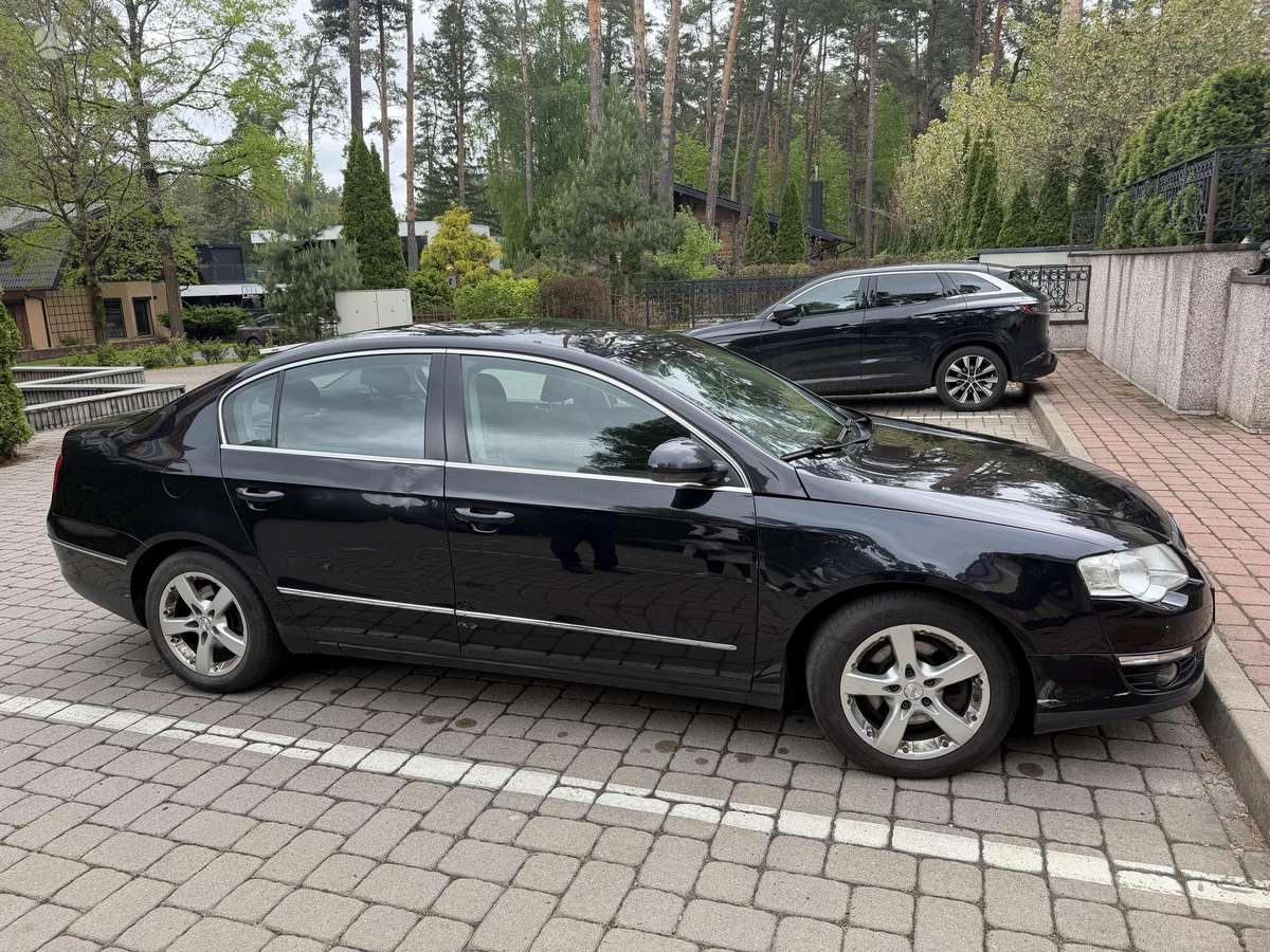 Volkswagen Passat - 2