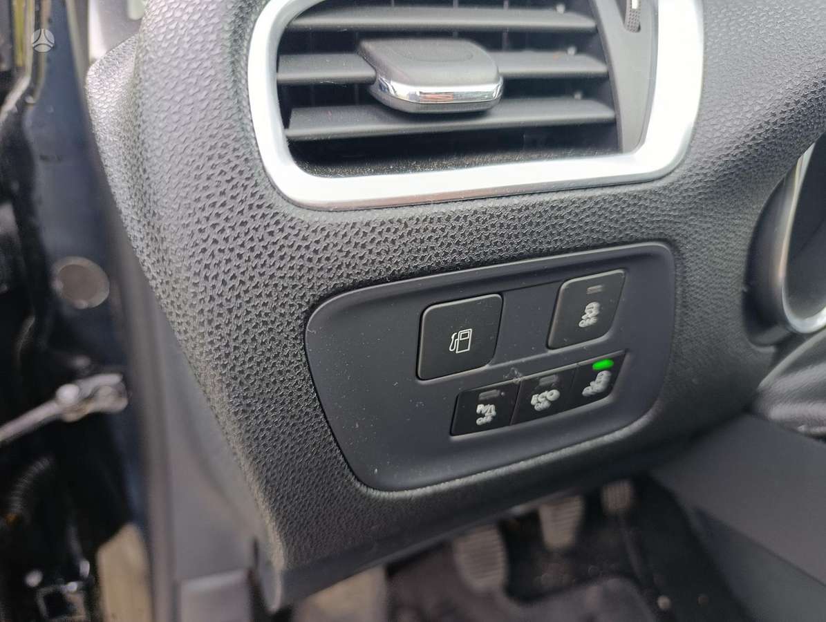 Citroen DS4, 1.2 l., hatchback
