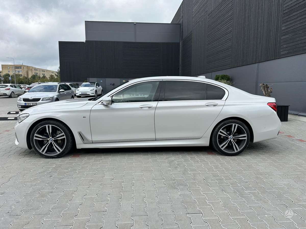 BMW 730, 3.0 l., Седан