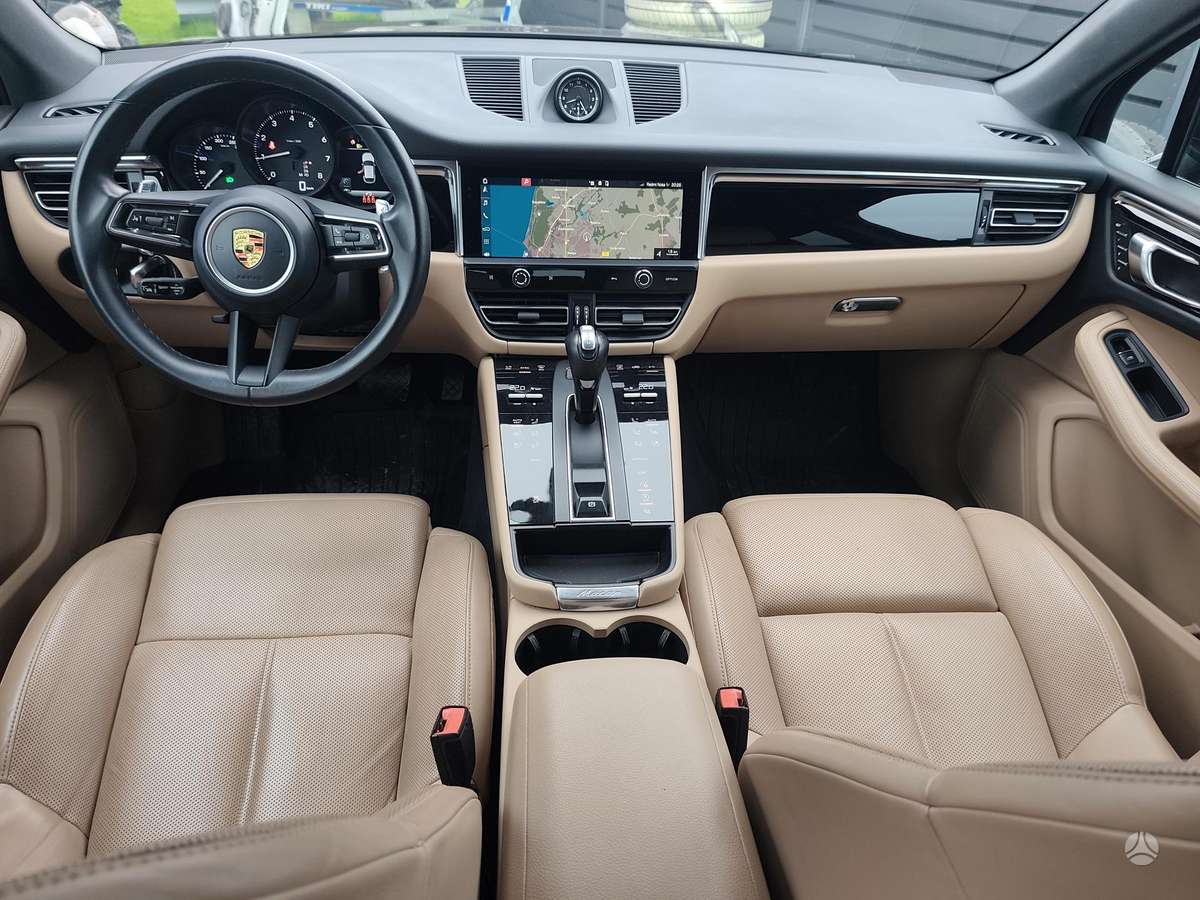 Porsche Macan - 12