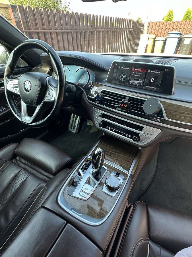 BMW 730, 3.0 l., Седан