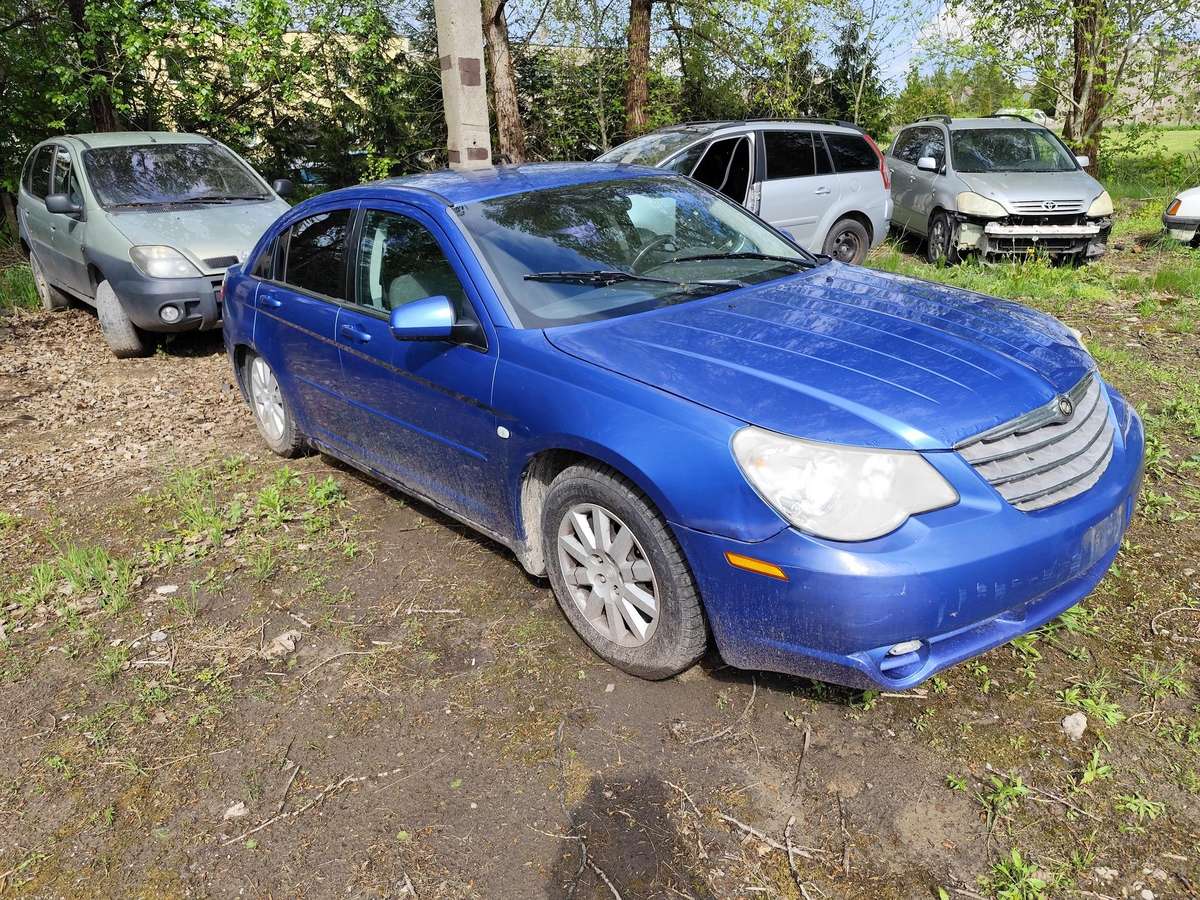 Chrysler Sebring dalimis