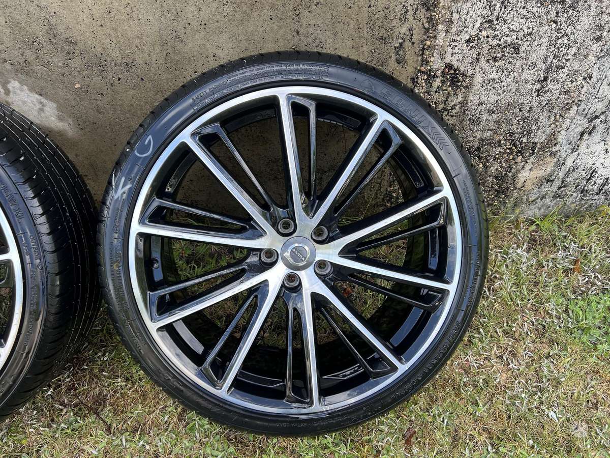 Volvo, lengvojo lydinio, R21