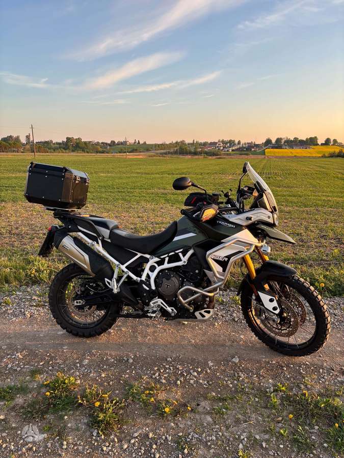 Triumph Tiger 900cc, enduro / adventure